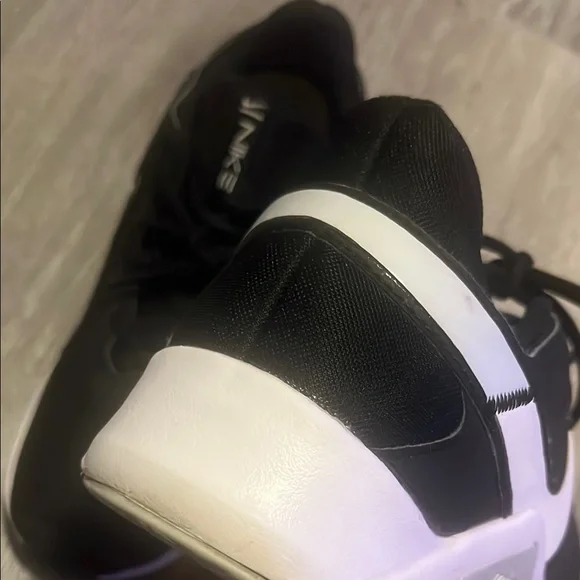 Nike Men's Black Running Shoes - Picture 4 of 10